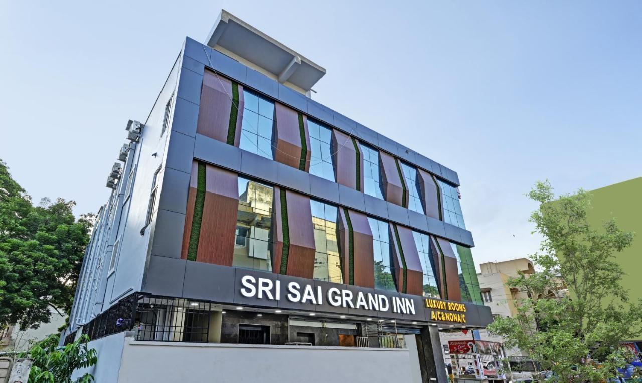 Itsy Hotels Sri Sai Grand Inn Vijayawāda Exterior photo